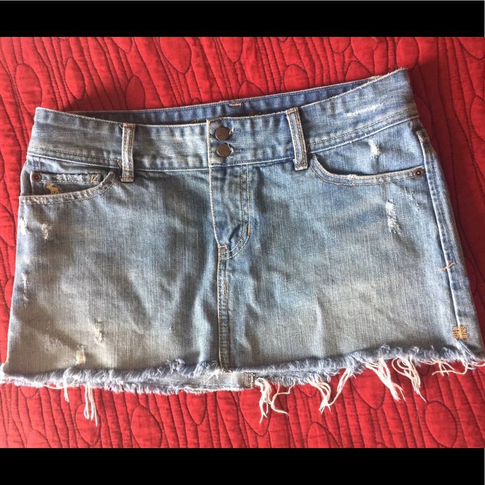 Abercrombie Size 2 Distressed Denim Mini Skirt